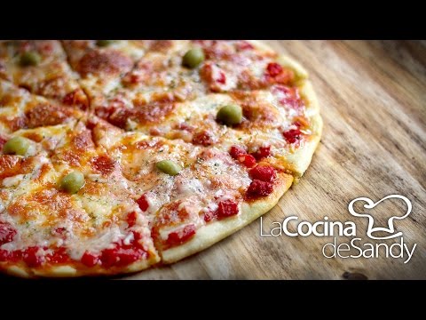 ¿cómo se ponen los ingredientes en una pizza?